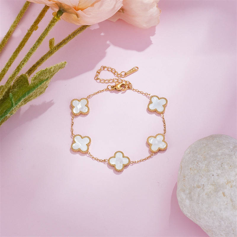 CLOVER BRACELET