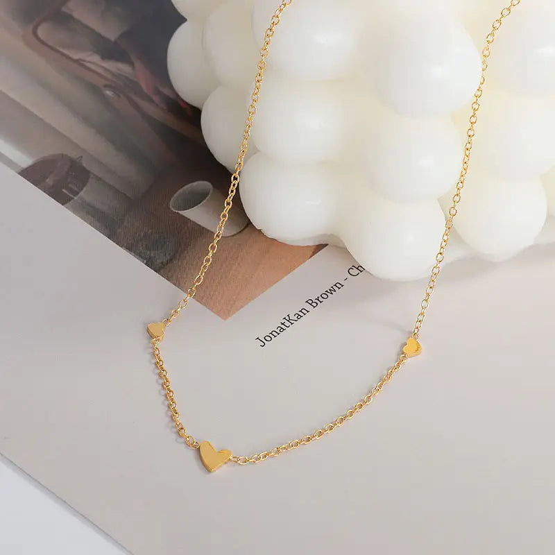 ELYSE NECKLACE