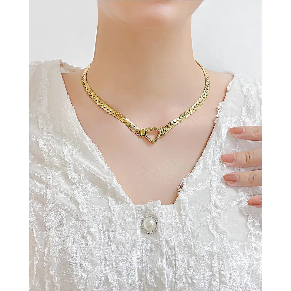 CASSIA NECKLACE