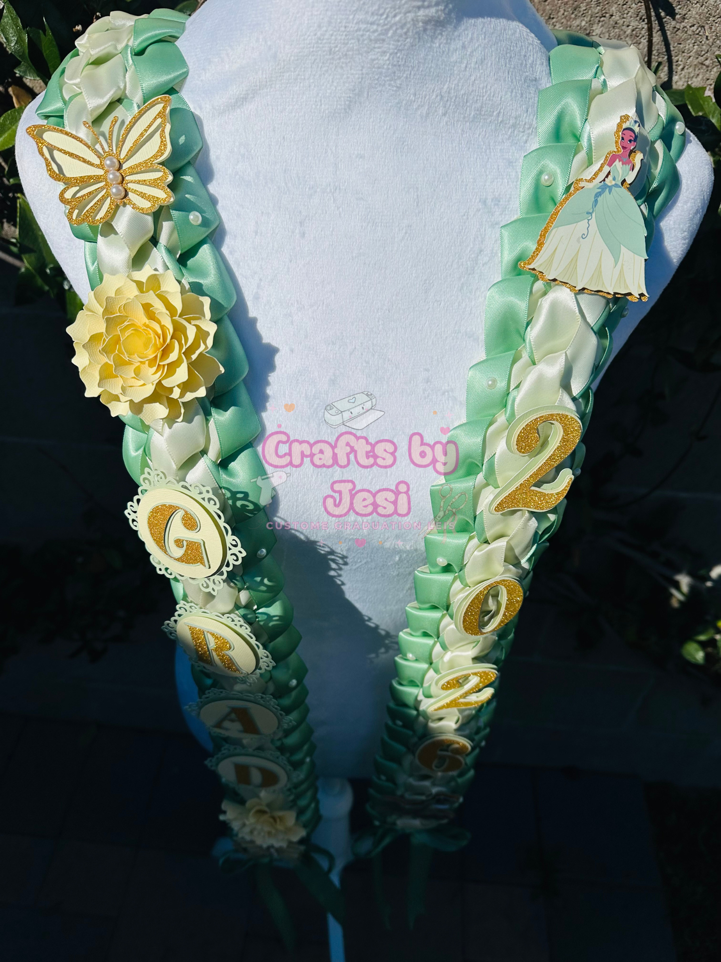 Princess Tiana Graduation Lei