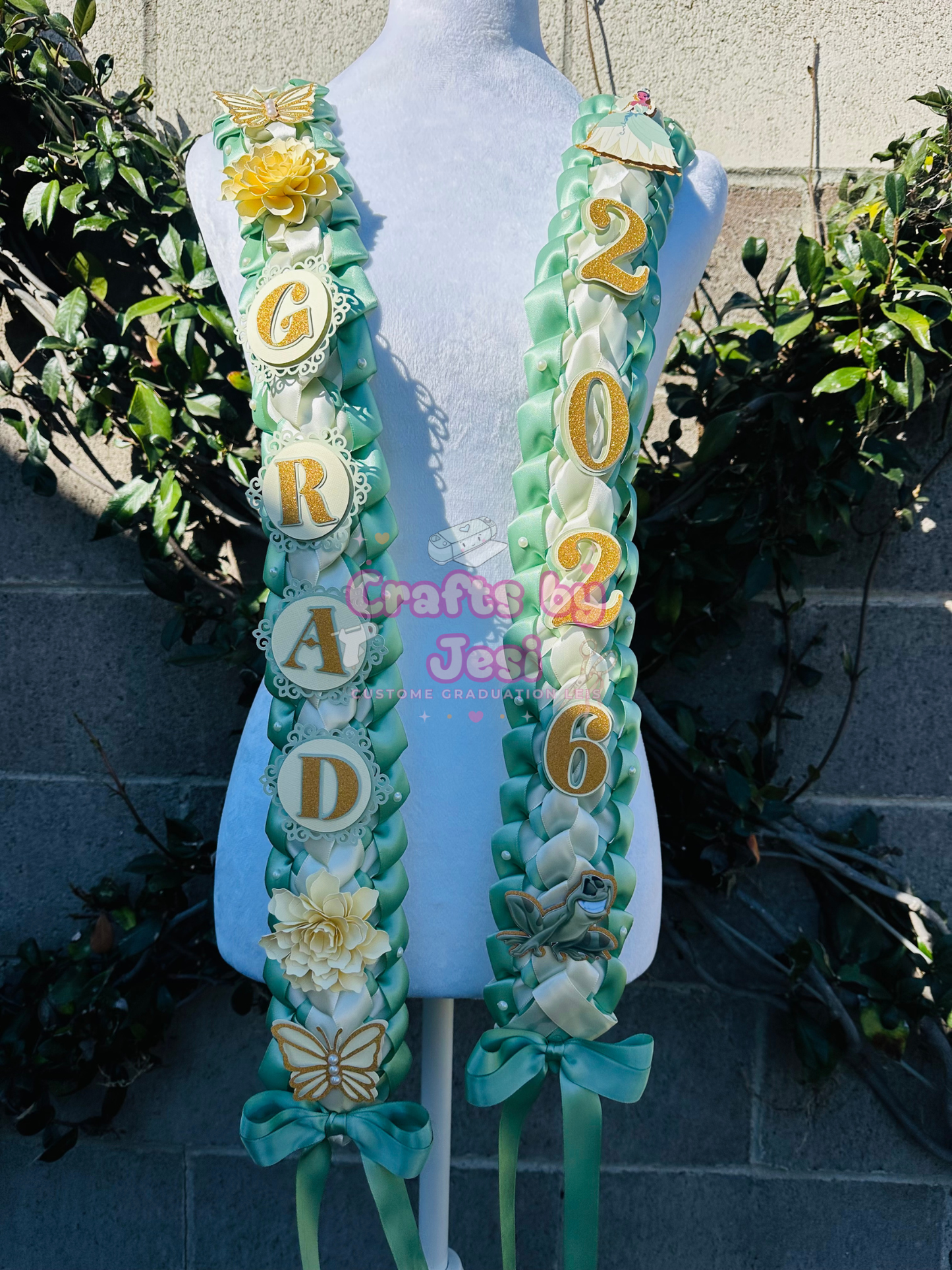 Princess Tiana Graduation Lei