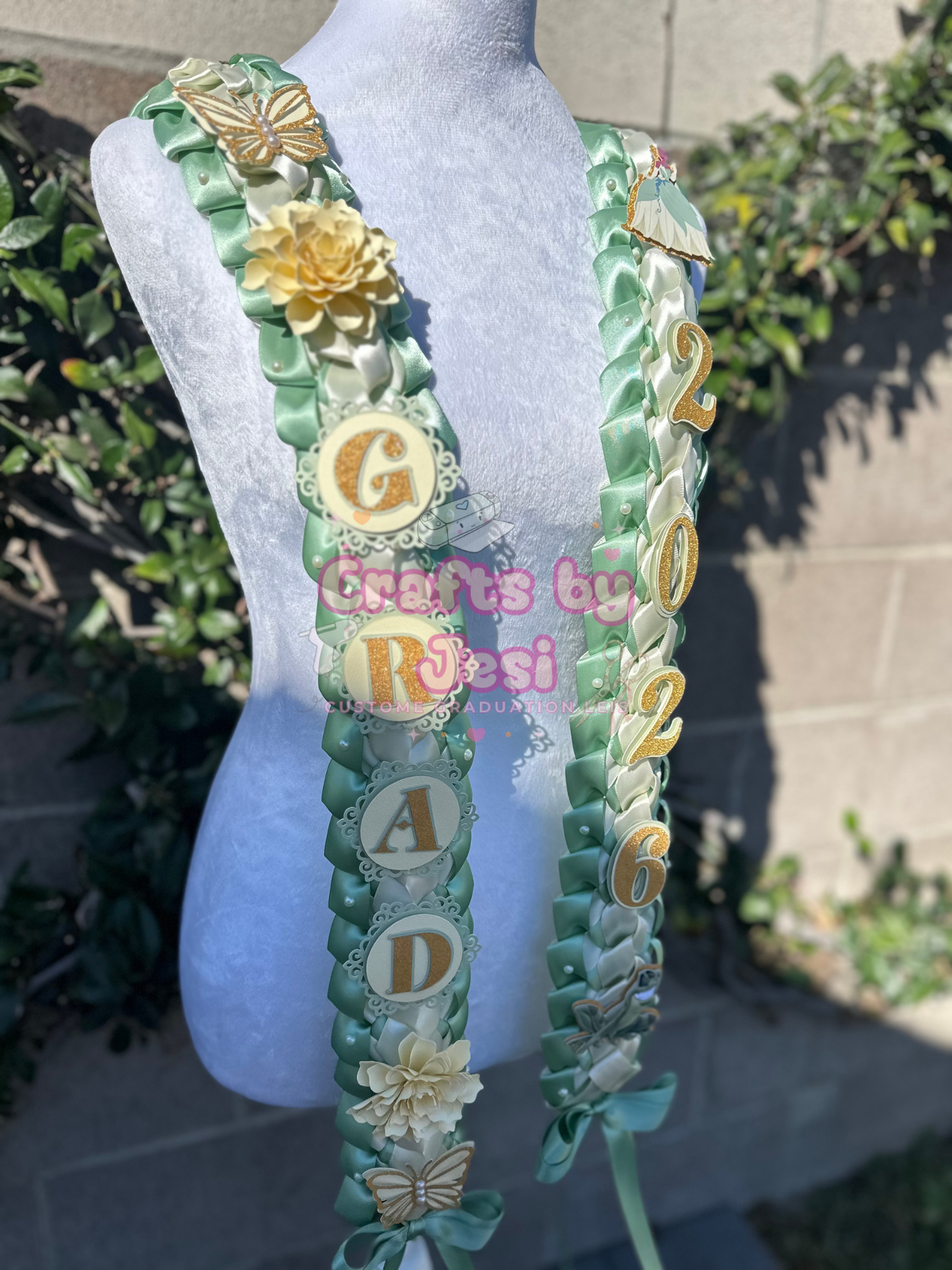Princess Tiana Graduation Lei