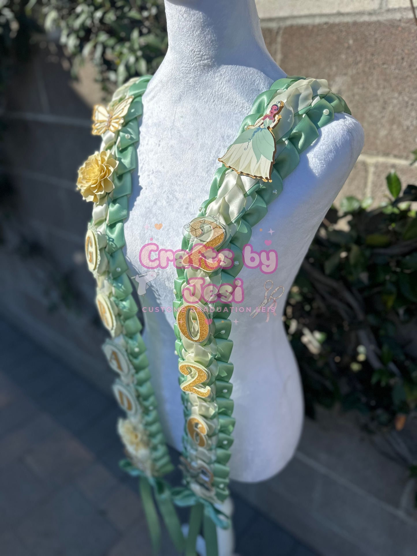 Princess Tiana Graduation Lei