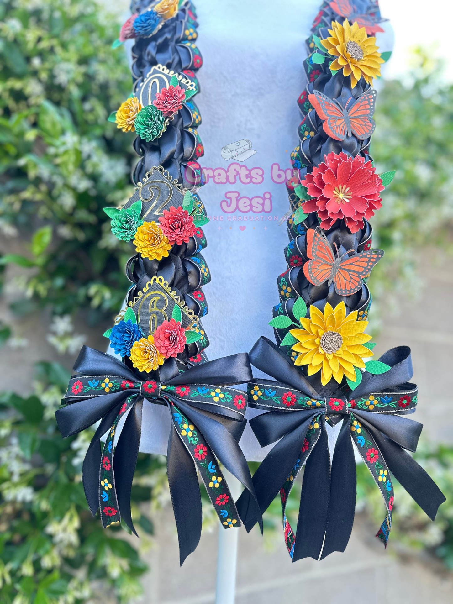 Floral Graduation Lei