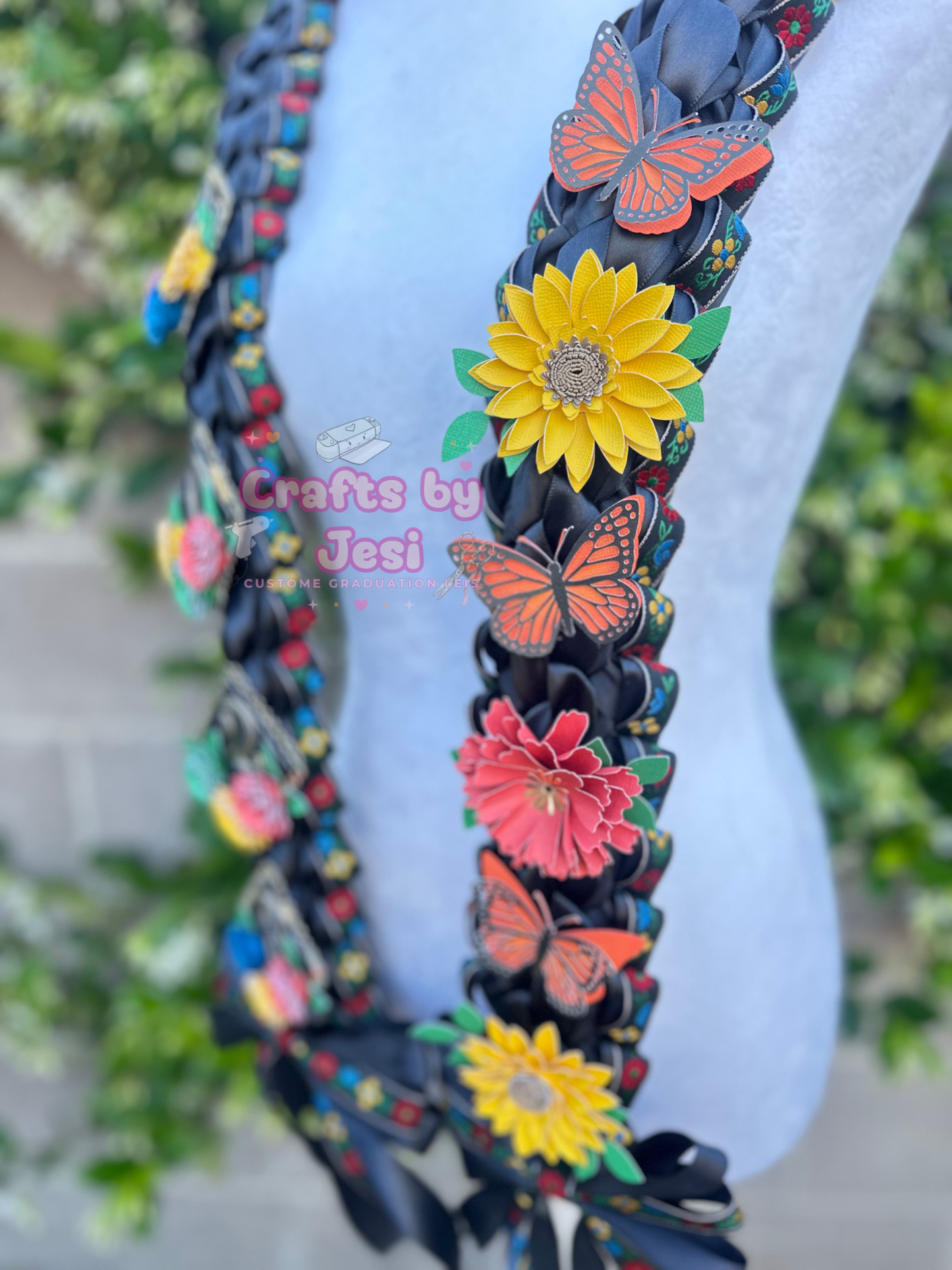 Floral Graduation Lei