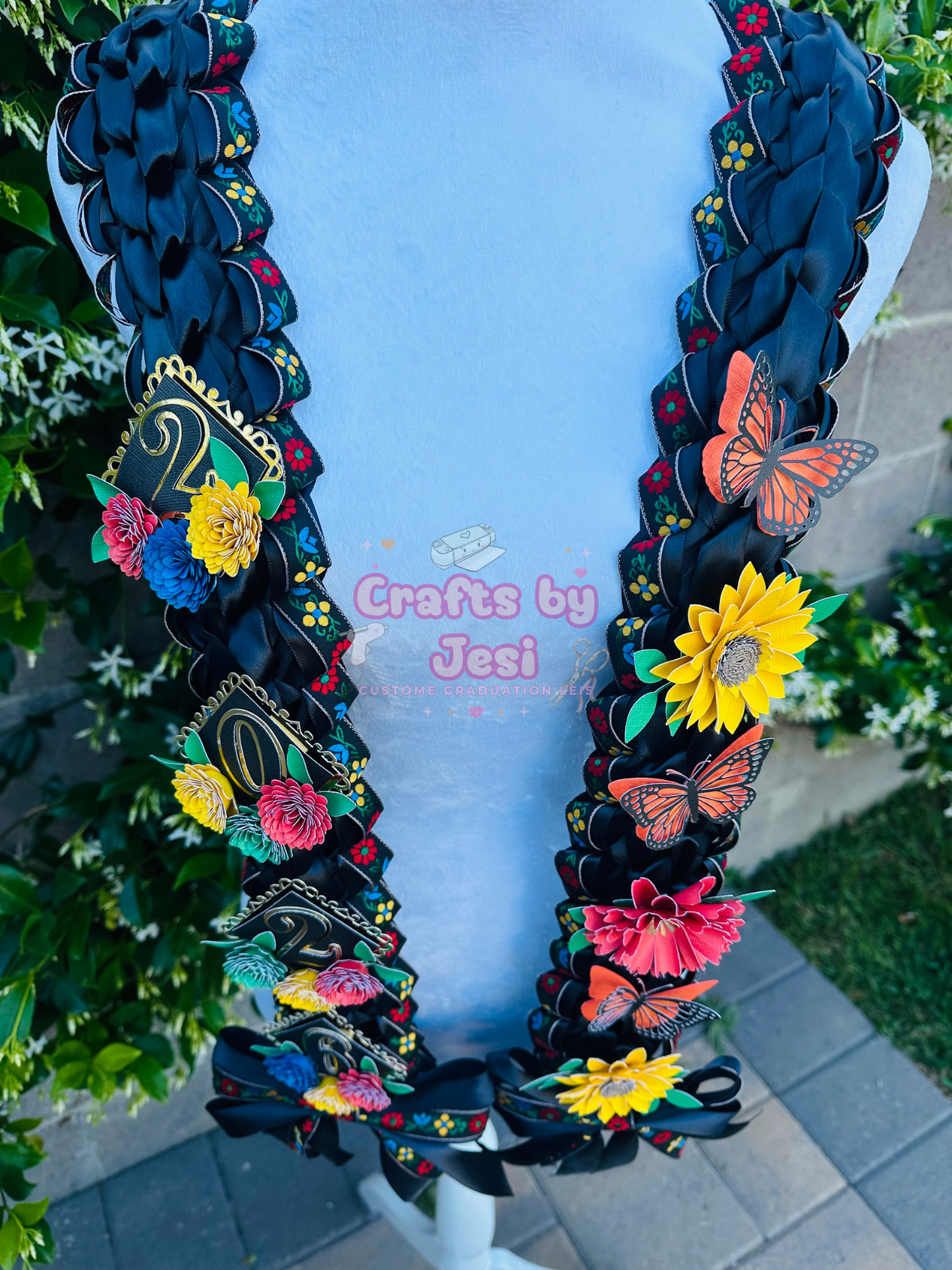 Floral Graduation Lei