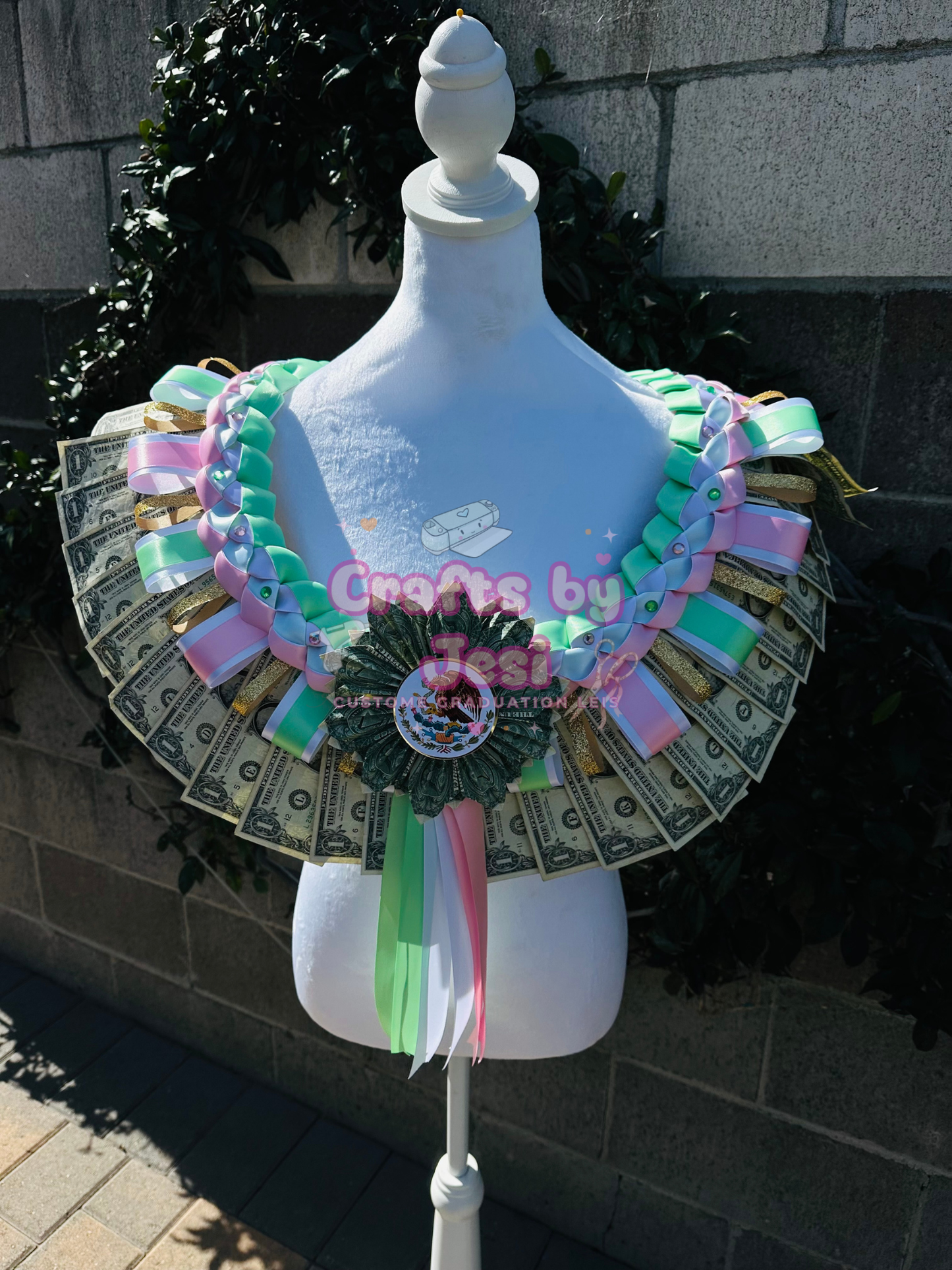 Coquette Mexico Graduation Lei