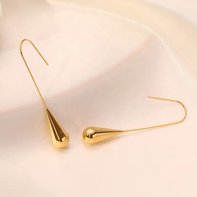 CATA EARRING