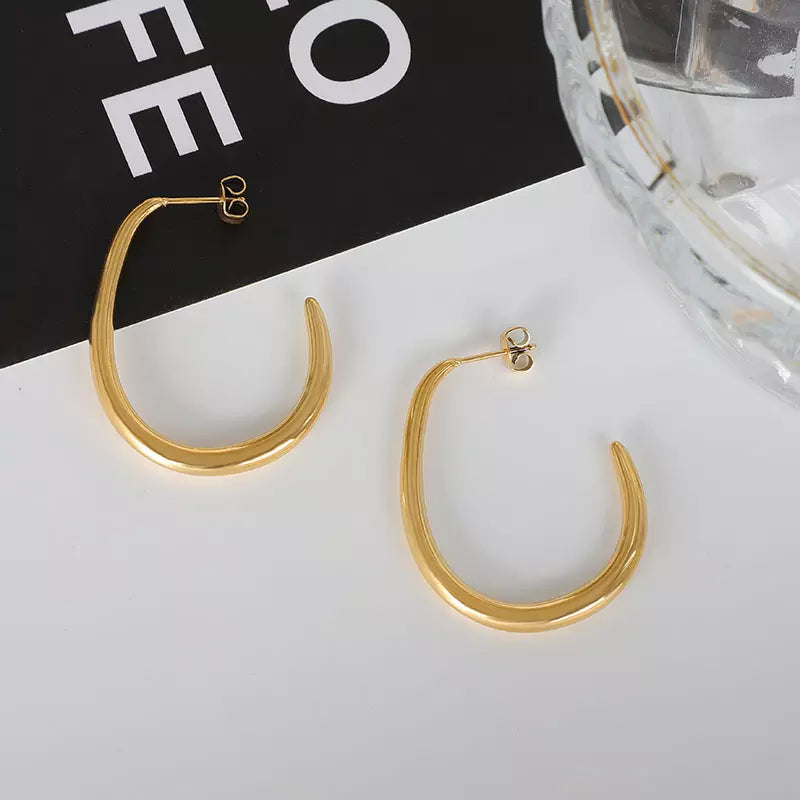 GABY EARRING